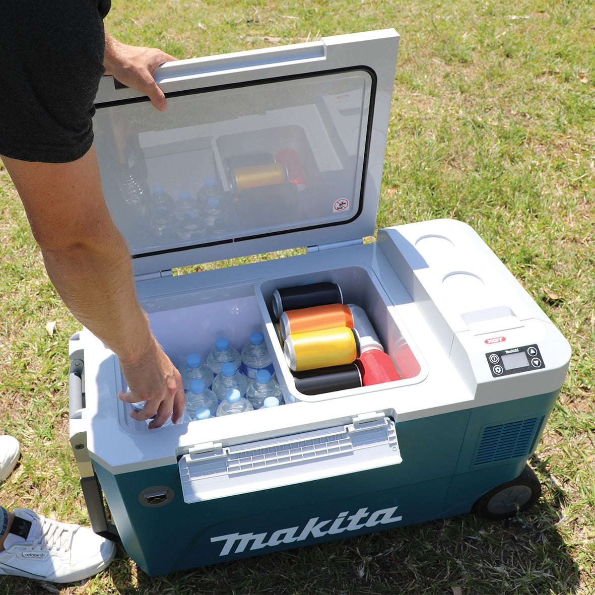 Makita 40V Max / 18V 50L Cooler & Warmer - Tool Only (CW002GZ01)
