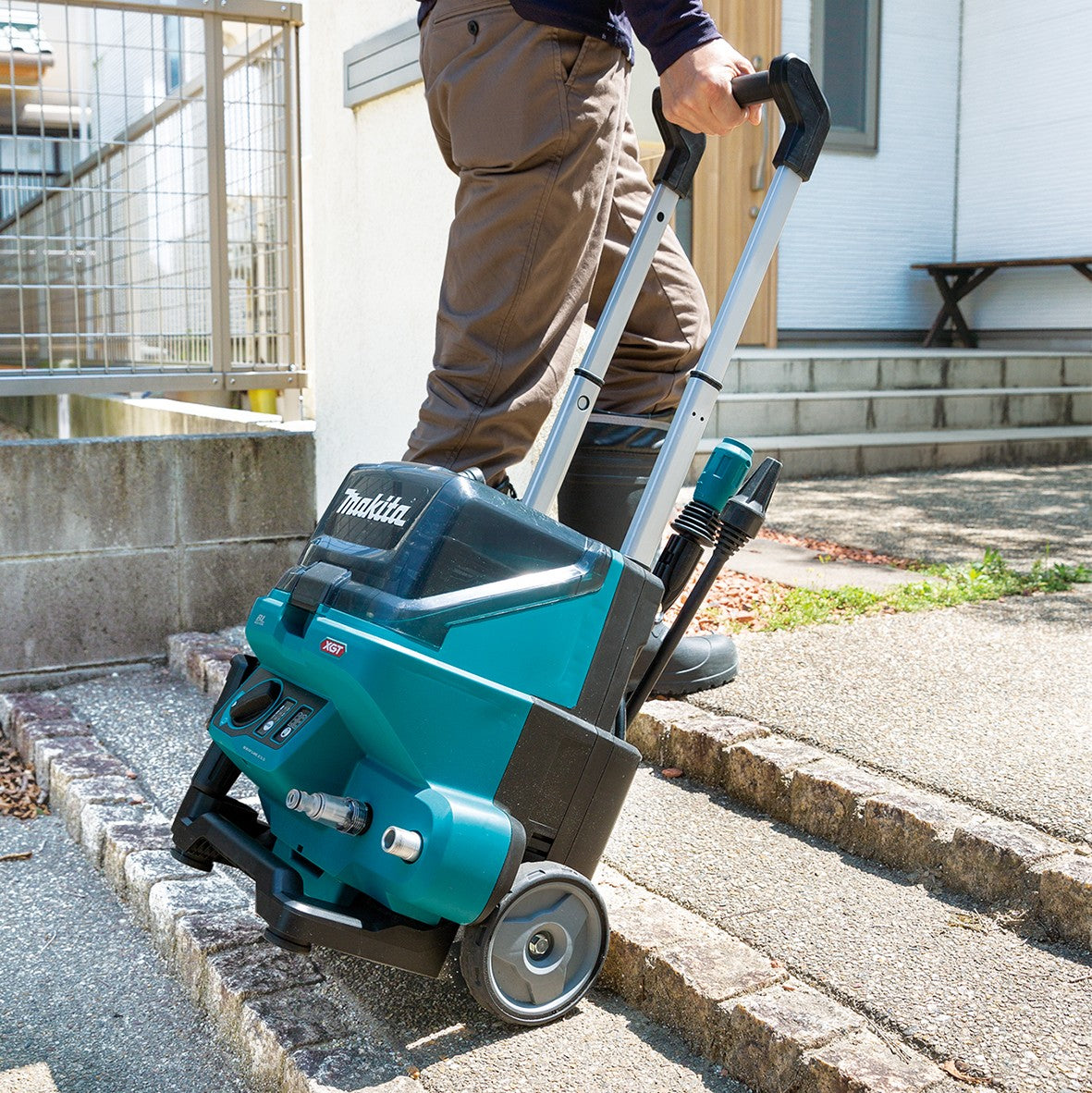 Makita 40V Max Brushless Pressure Washer (HW001GZ)