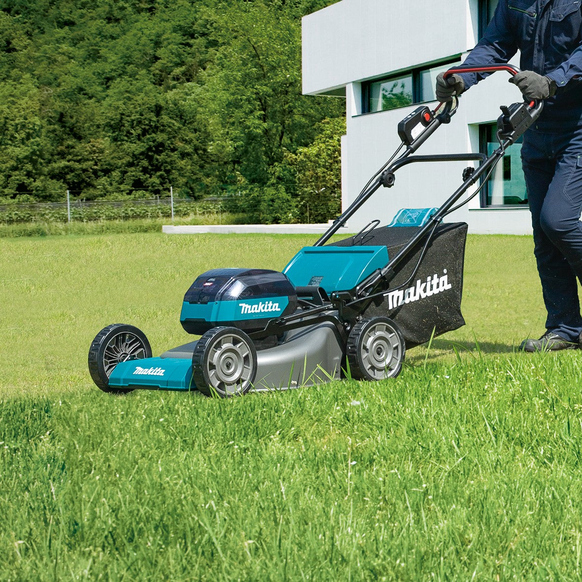 Makita 40V Max Brushless Self Propelled 530mm Lawn Mower - Tool Only (LM002GZ02)