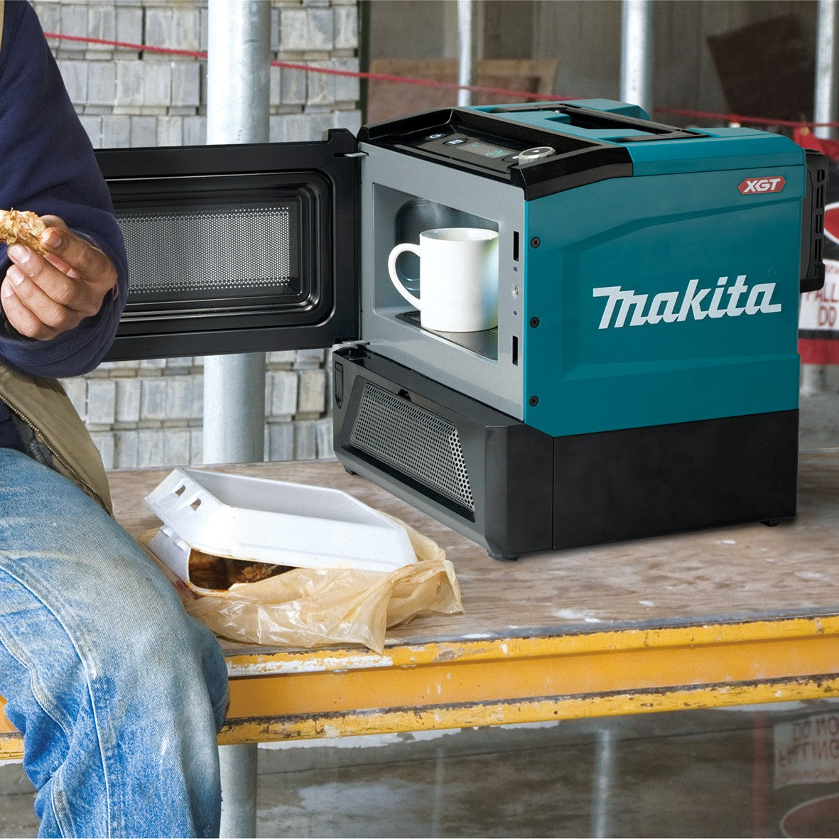 Makita 40V Max Microwave (MW001GZ)